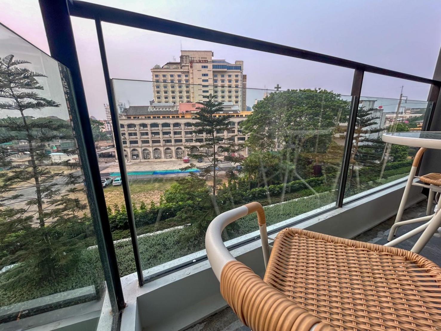 Apartment Luxury Astra Sky River